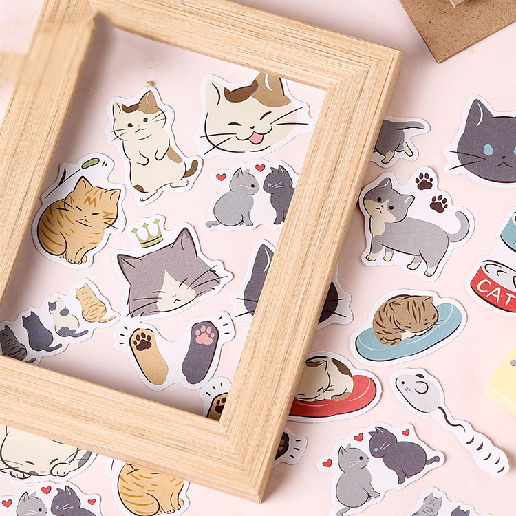 Hộp 46 Miếng Dán Trang Trí Hoạ Tiết Chú Mèo Dễ Thương