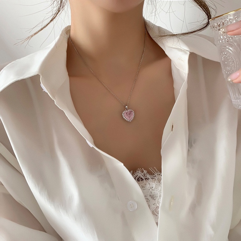 Vòng cổ Mặt Trái Tim Đính Đá Zircon Hồng