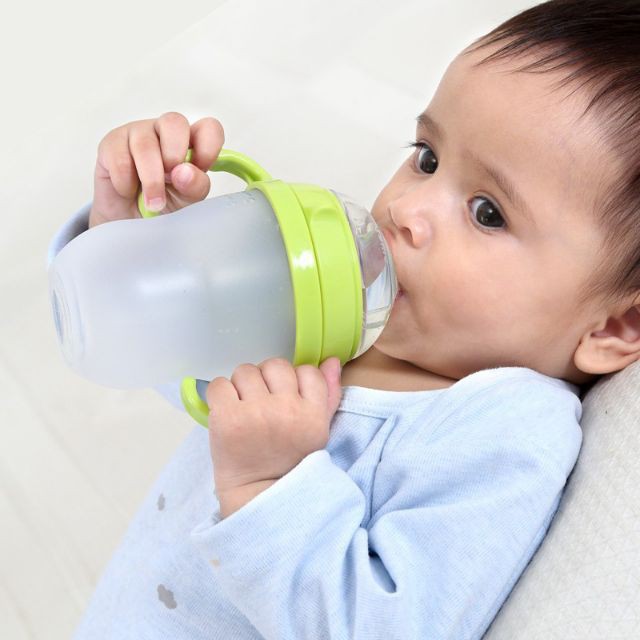 Tay cầm bình sữa Comotomo phù hợp cho bé từ 3 tháng tuổi trở lên - Dom Dom Kids