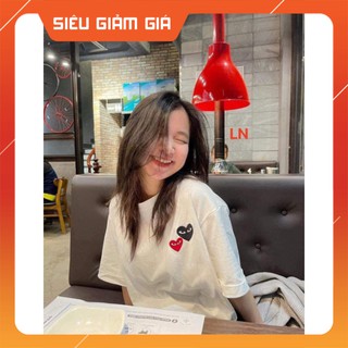 Áo phông lô gô tim đen đỏ in ngực