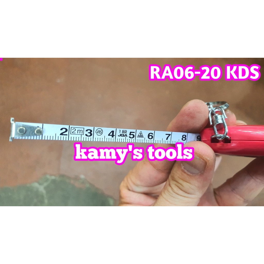 Thước cuộn thép 2m nhật KDS móc khóa nhỏ gọn bỏ túi model RA06-02 màu ngẫu nhiên, thước cuộn 2 mét