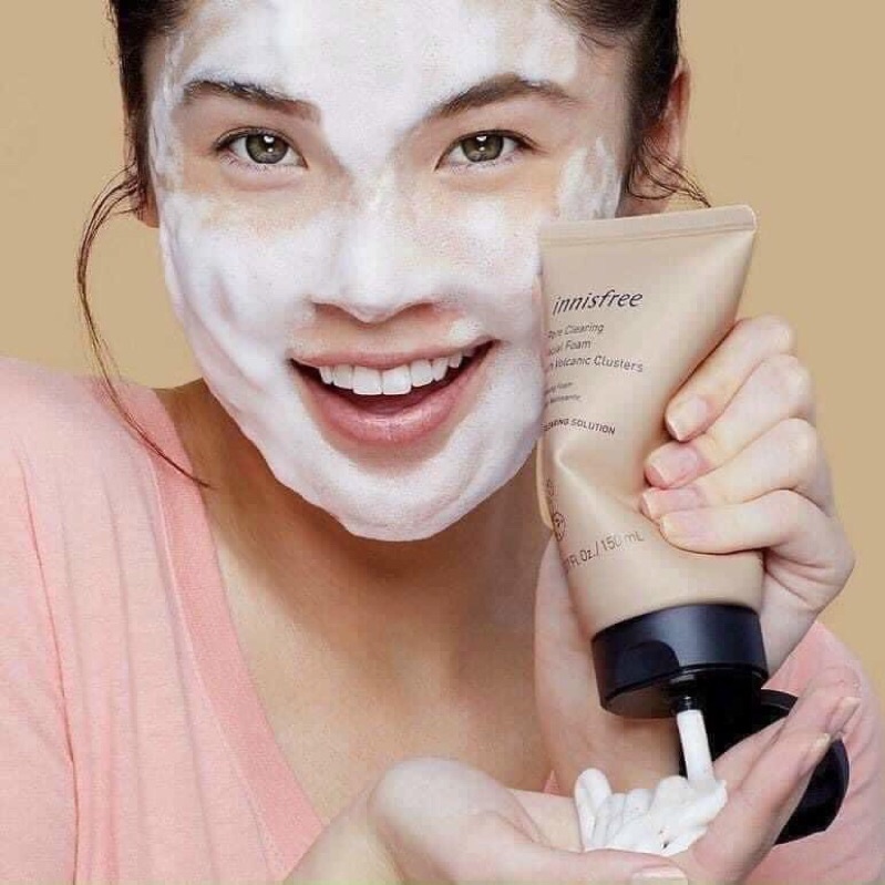 Sữa Rửa Mặt Tro Núi Lửa Innisfree , dành cho da dầu , mụn , lỗ chân lông to