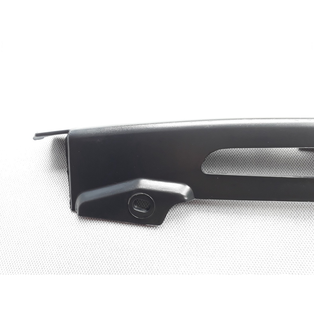 Chắn xích nhựa xe máy lắp được nhiều loại xe wave dream sirius xe độ cafe racer streetcub…