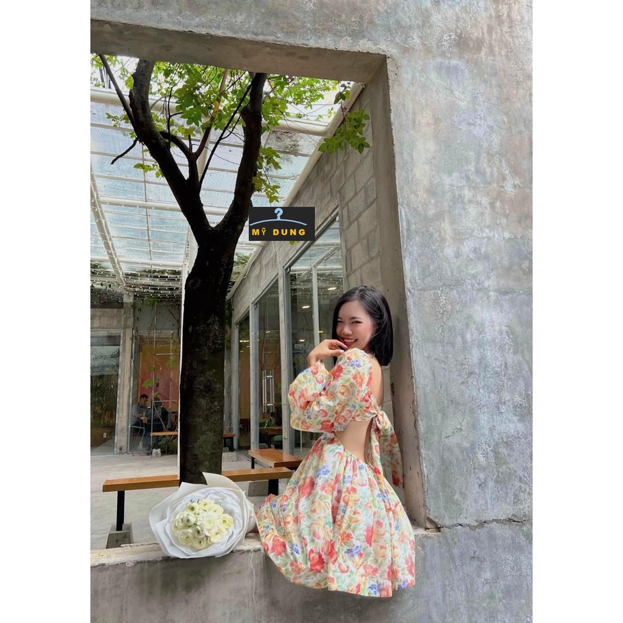 ĐẦM XOÈ HOA HỞ LƯNG, CỘT NƠ-CỔ V LY GIỮA -TAY PHỒNG DÀI- SIÊU NGỌT NGÀO-GỢI CẢM