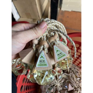 Tinh dầu treo xe