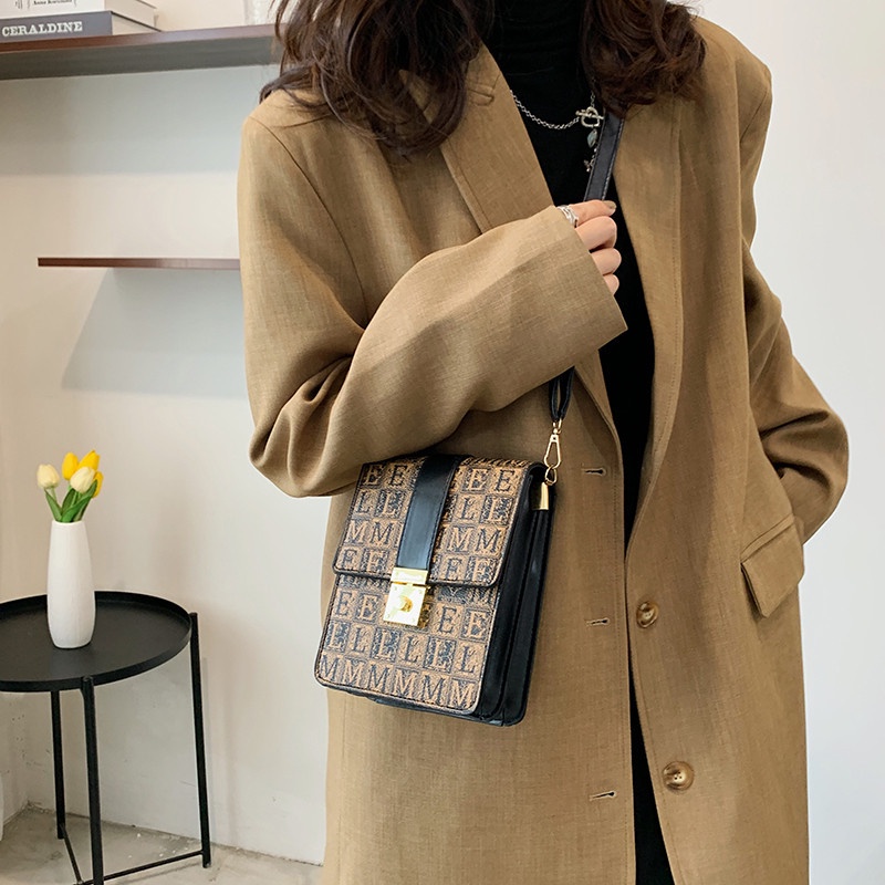 Túi đeo chéo nhỏ hình vuông thời trang mùa thu cho nữ 2021