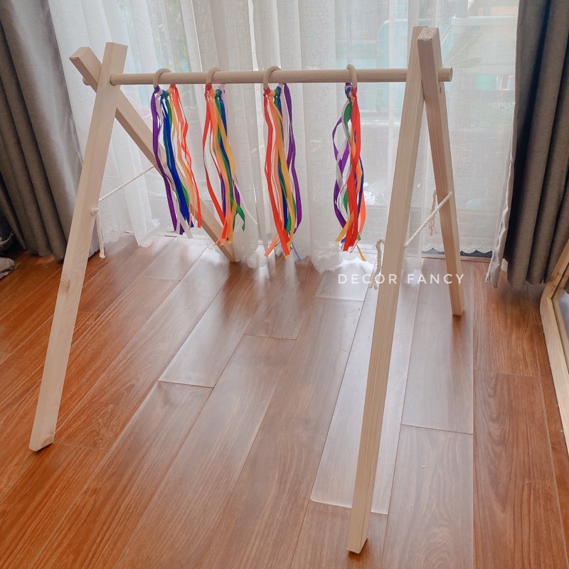 Kệ đồ chơi giúp bé phát triển toàn diện, Kệ gỗ chữ A treo đồ chơi an toàn cho bé - Decor Fancy