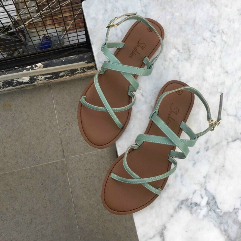 Sandal bệt đi du lịch đi biển siêu sang, chất mềm hàng vnxk sịn siêu bền, kiểu sáng quai chéo cực xinh