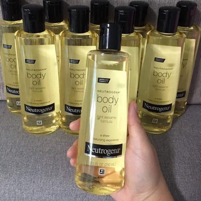 Dầu Dưỡng Cơ Thể Neutrogena Body Oil