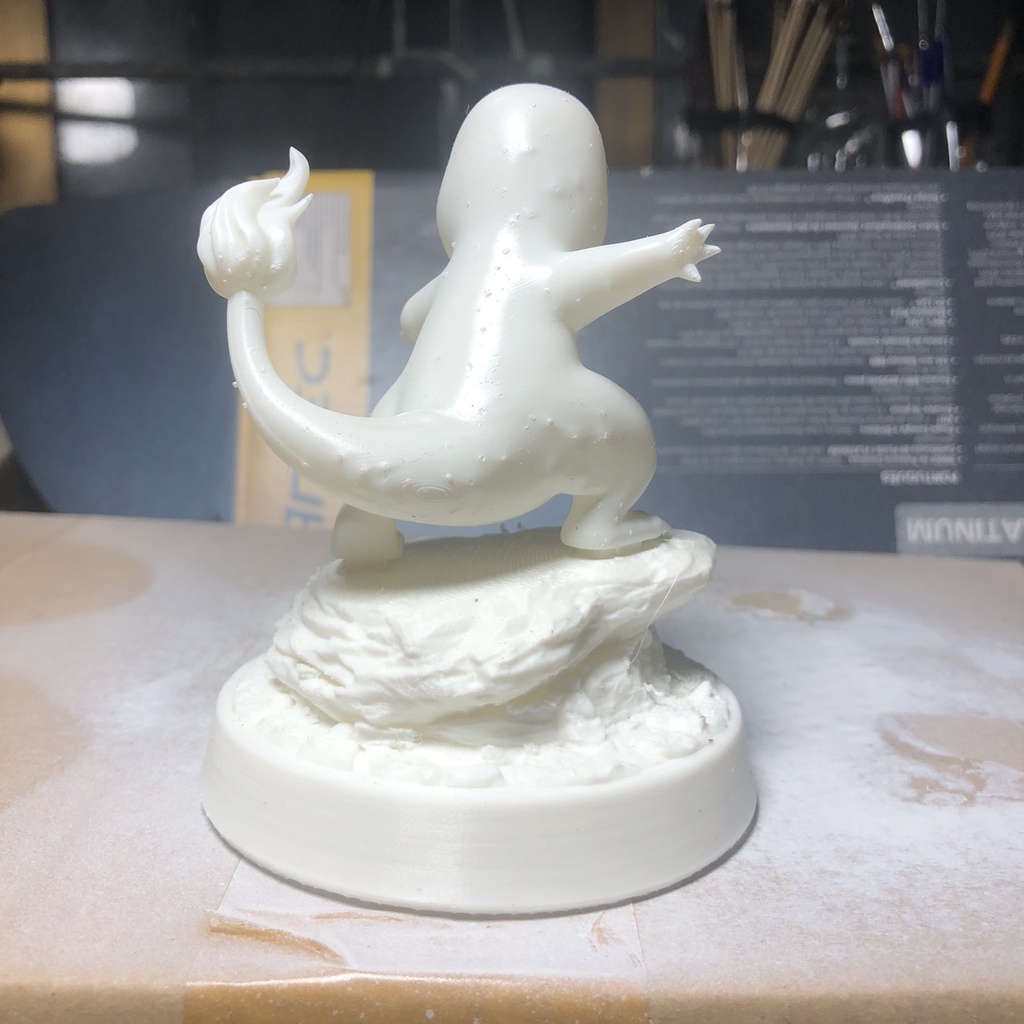 Mô Hình Charmander Pokemon  Bằng Chất Liệu Nhựa Resin - Cao 12 cm