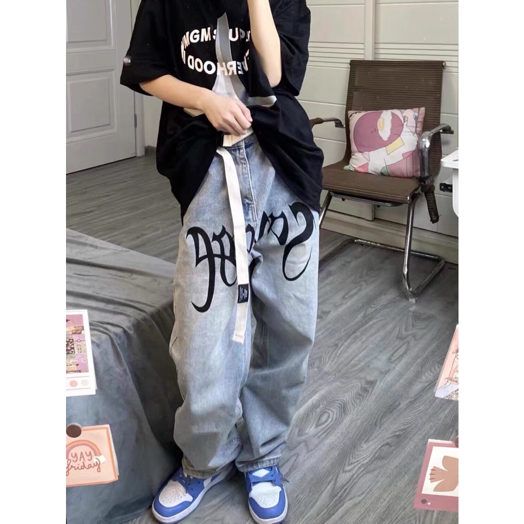 Quần bò jeans ống suông rộng in chữ kèm thắt lưng unisex nam nữ hip hop đường phố Châu Âu
