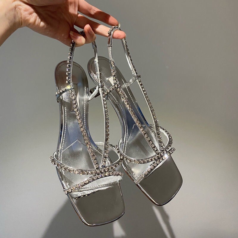 Sandal dây đá miumiu đá sáng