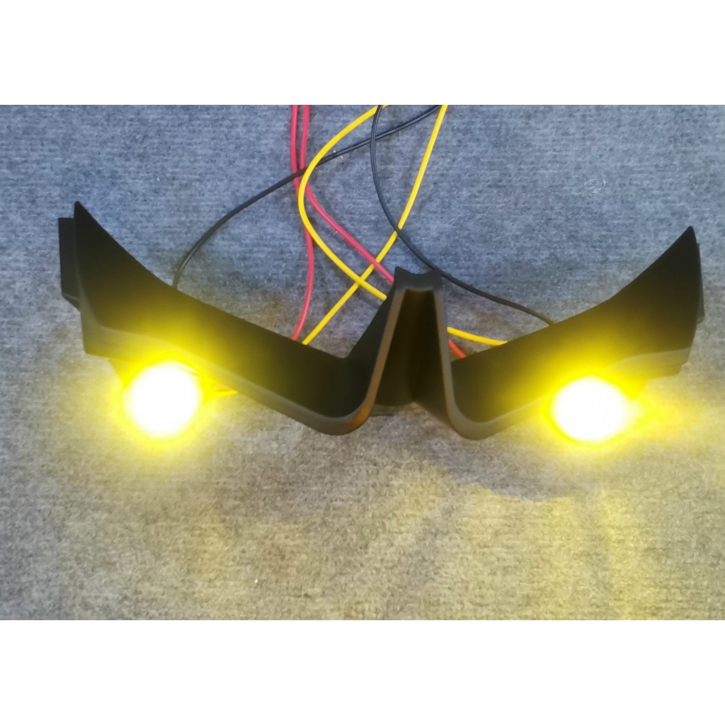 Cánh gió winner x V3 tích hợp trợ sáng led mini cho winner X V3 Chính Hãng Universe