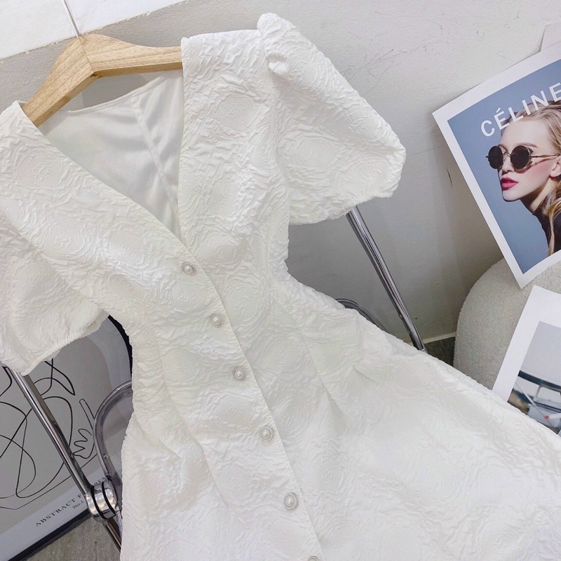 🆙🆙🆙 Váy gấm nổi viền ngọc xinh