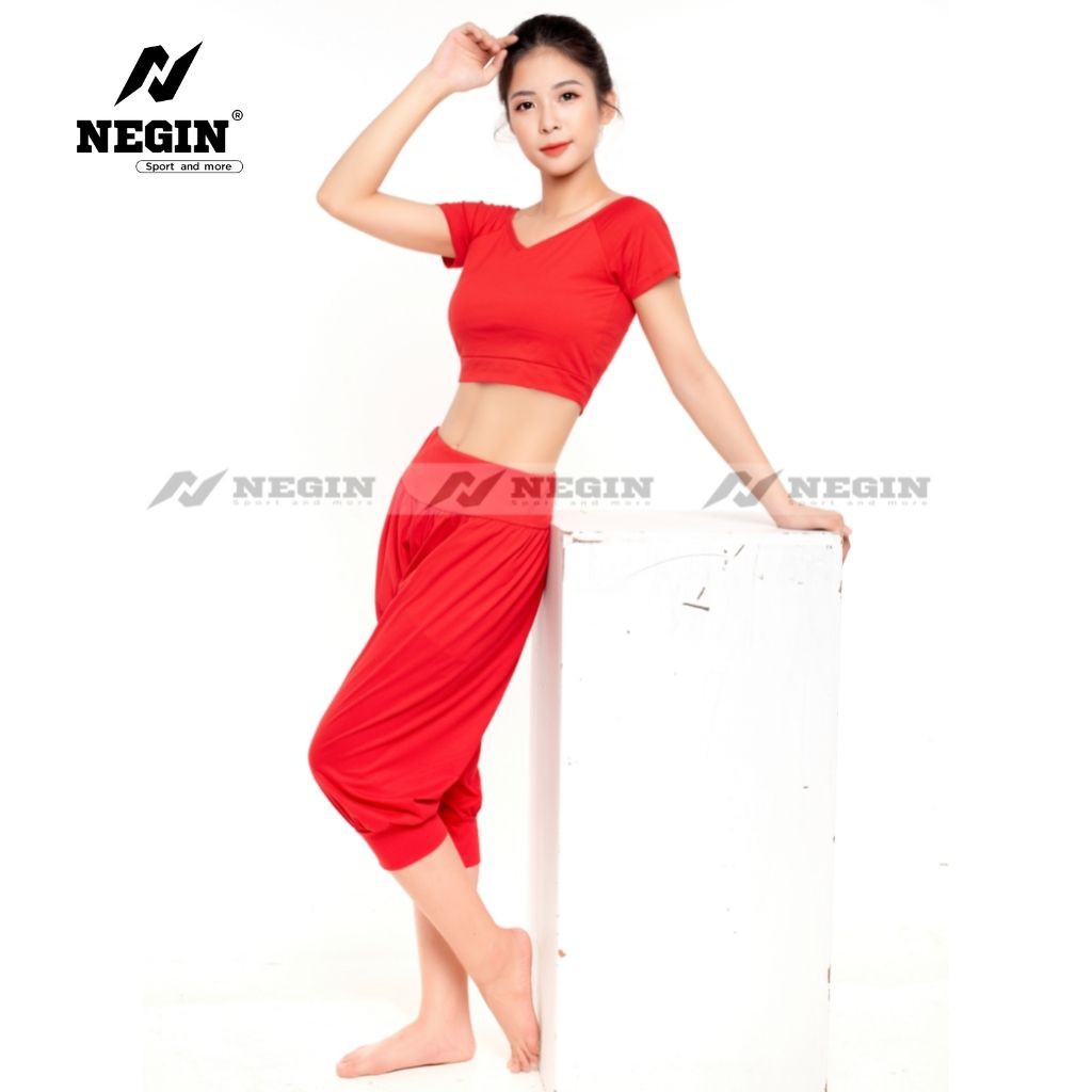 Bộ Đồ Tập Yoga Alibaba NEGIN Dáng Lỡ Áo Croptop Cộc Tay Ôm Body Và Quần Ngố Bo Gấu,Chất Cotton Lạnh Cao Cấp Thấm Hút Mồi