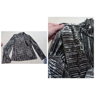 Áo nhung sz m. new 99% 249
