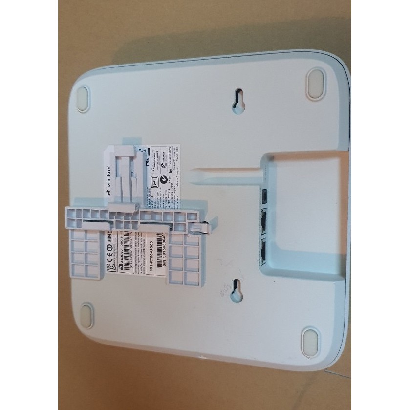 Phát Wifi USA Ruckus R700 sóng mạnh like new chuẩn AC