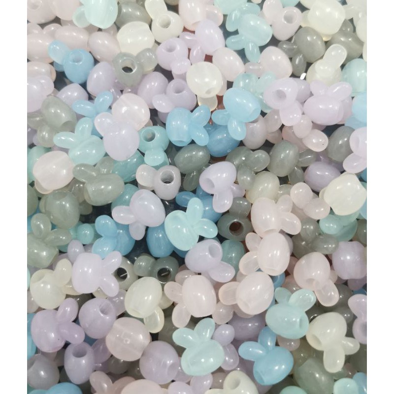 Hạt nhựa màu pastel xỏ lỗ 2 đầu loại trong hình ngôi sao, tai thỏ và mickey