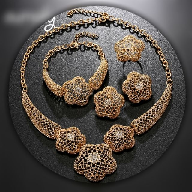 Bộ trang sức Glosbe