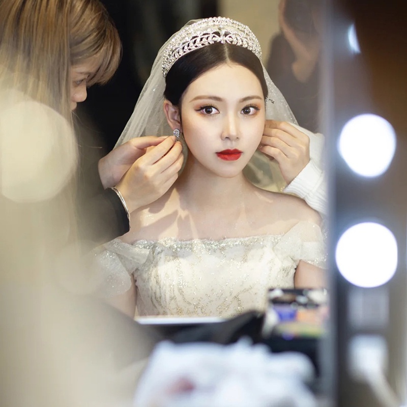 Vương Miện Đính Đá Zircon Sang Trọng Cho Cô Dâu