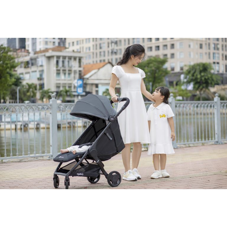 [Mã 267FMCGSALE giảm 8% đơn 500K] Xe đẩy Ergobaby Metro Compact City Stroller nhiều màu