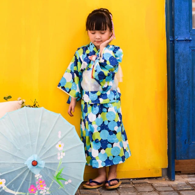 Kimono cách tân cho bé