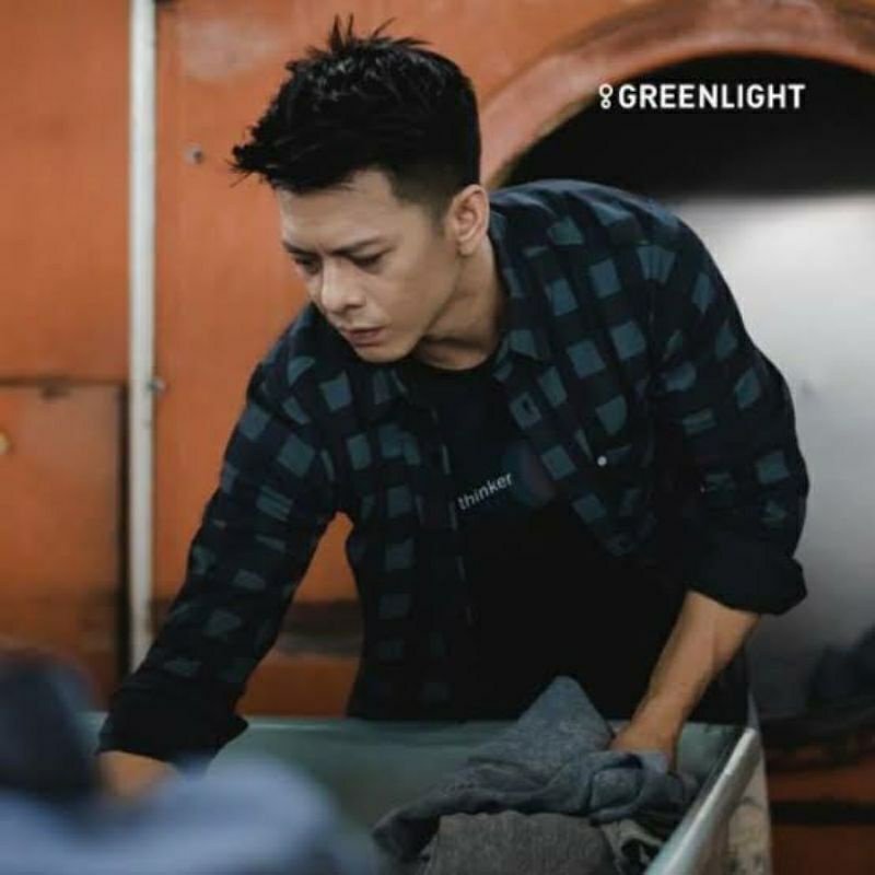 Flanel Áo Sơ Mi Flannel Màu Đen Phiên Bản ARIEL / Thiết Kế Mới Nhất Chất Lượng Cao Cho Nam / Bé Trai / Hộp / Hộp Dày Giản Dị / Hiện Đại / Gaul / Mẫu Mới Nhất / Hộp Dày Thanh Lịch / Gaul / Mẫu Mới Nhất / Hộp Dày Mẫu Mới Nhất / Hộp Dày / Thiết Kế Mới Nhất /