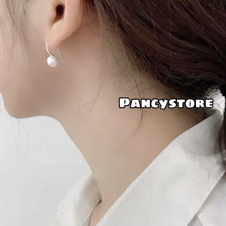 khuyên tai móc hạt xinh xắn