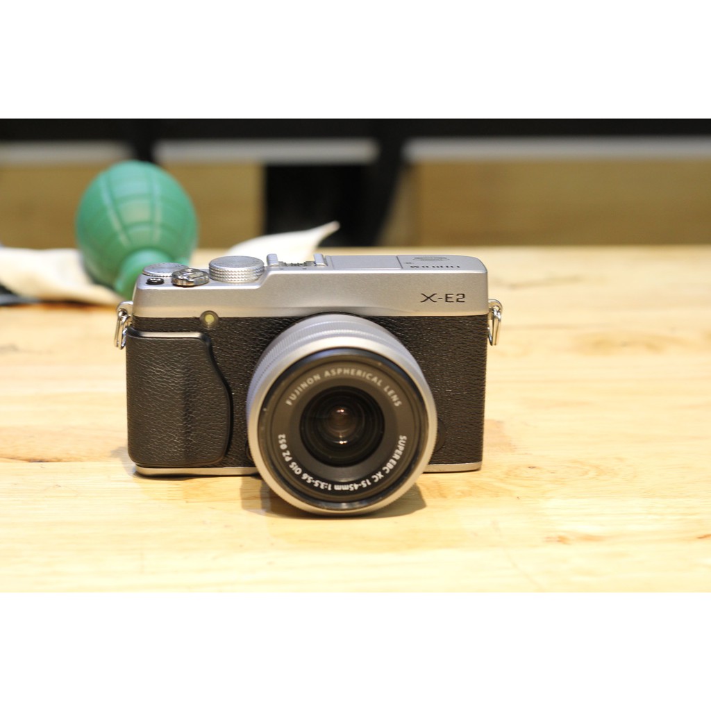 Máy ảnh Fujifilm X-E2 kèm lens kit 15-45 đẹp
