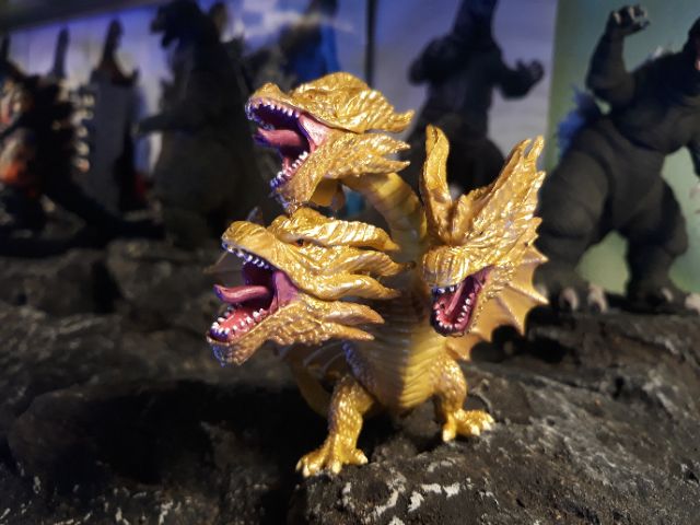 Mô hình đồ chơi khủng long Godzilla. Rồng 3 đầu King Ghidorah 2019.