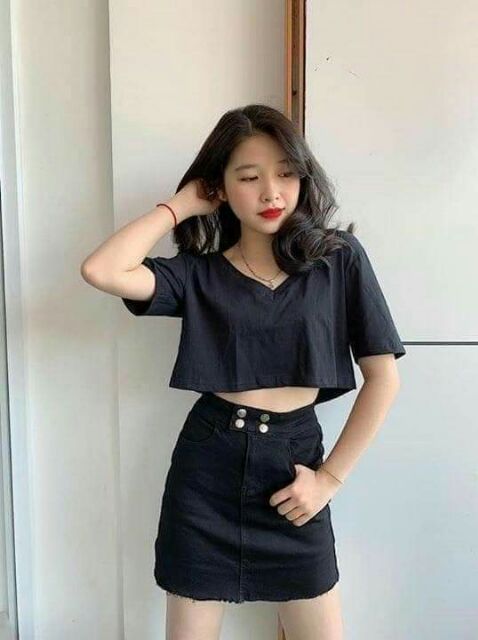 Áo Croptop fom rộng cổ tim cotton