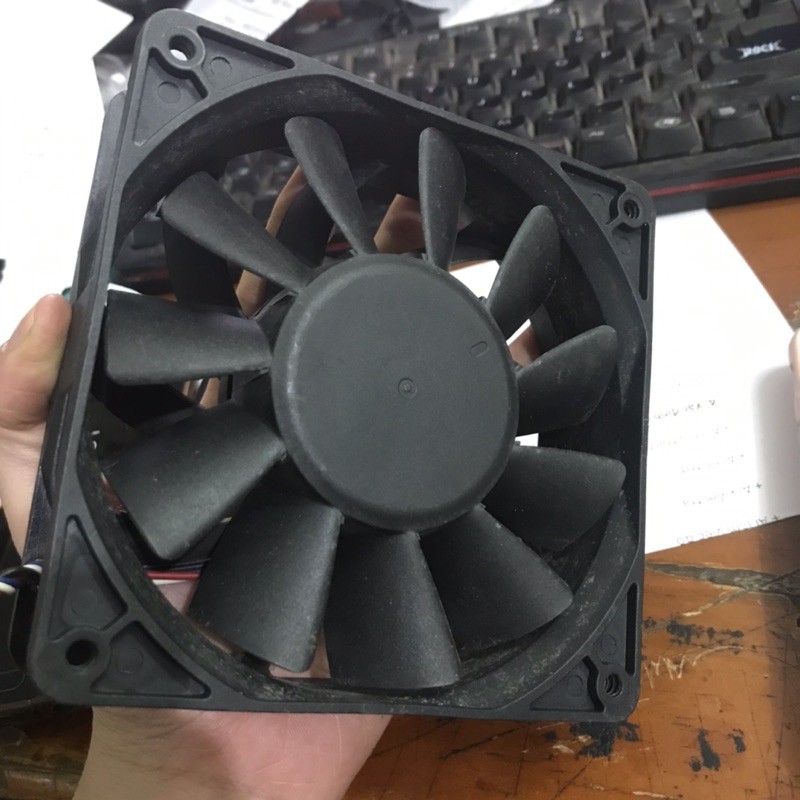 FAN 12v 12cm 2.1a hút thổi mạnh hàng tháo máy