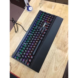 Phím cơ chuyên game TOMATO S250 đèn led được sử dụng nhiều hiện nay