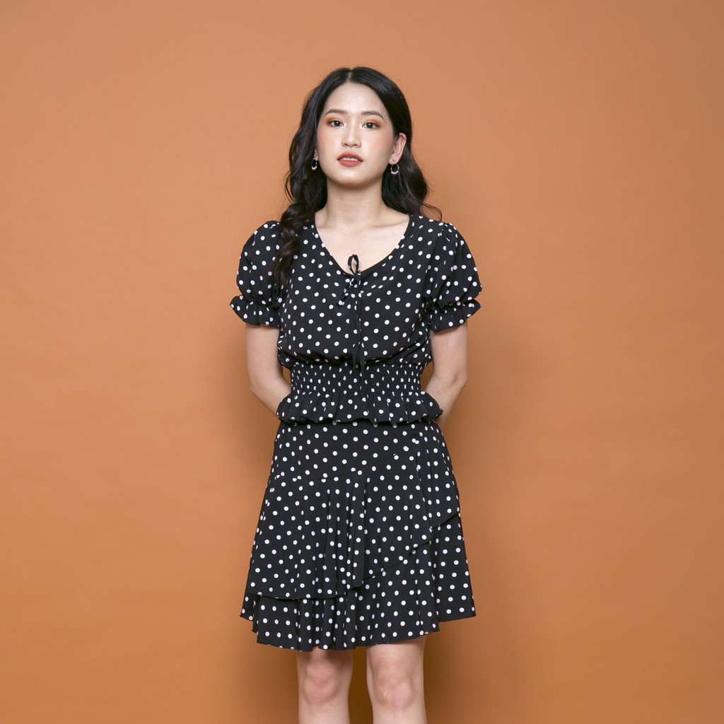 [Mã FASHIONIFU200 giảm 0.4 đơn 449k] Chân váy tầng chấm bi IFU 2509