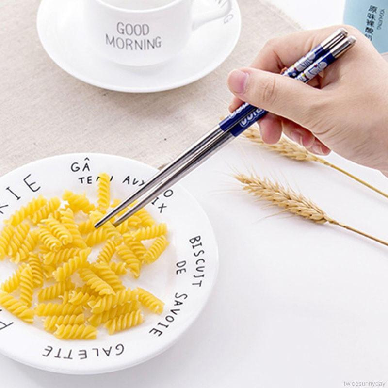 Bộ đũa muỗng nĩa bằng thép không gỉ họa tiết hoạt hình dễ thương cho bé