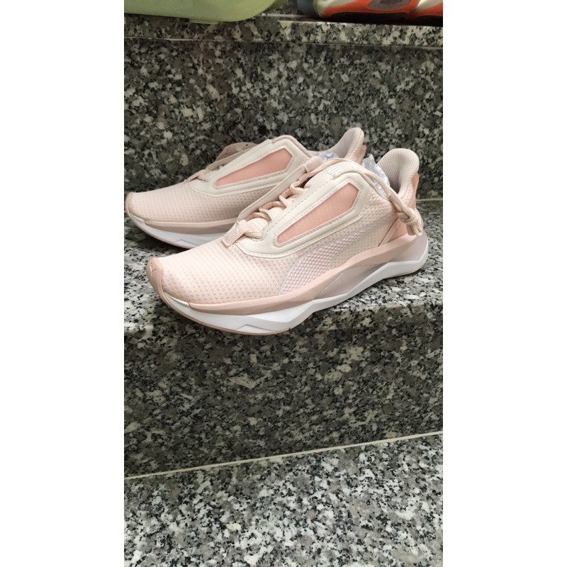 Giày puma hồng