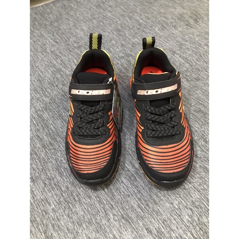 Giày xuất dư Skechers