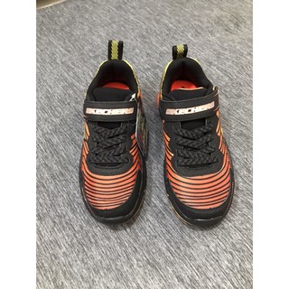 Giày xuất dư Skechers