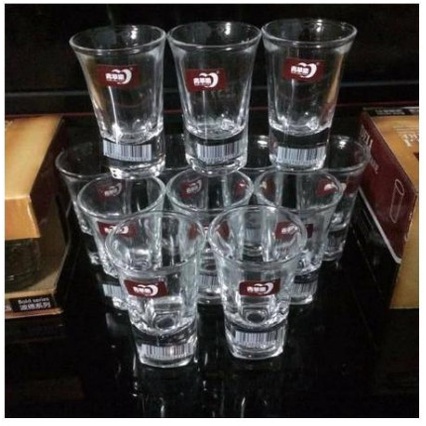 Bộ 6 chén uống rượu thủy tinh đáy dày dặn cao cấp