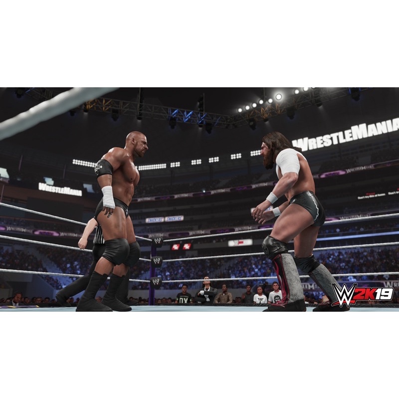 Đĩa chơi game PS4: WWE 2K19