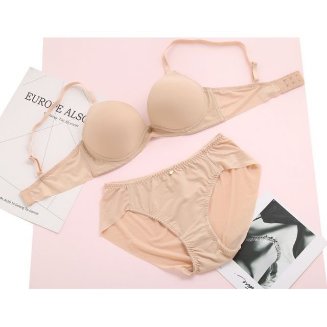 [Mã FAMAYWA giảm 10K đơn 50K] Lọai 1- Áo Lót Đệm Mỏng Quả To Nâng Ngực Nhẹ Nhàng Và Ôm Trọn Ngực 8868 | BigBuy360 - bigbuy360.vn