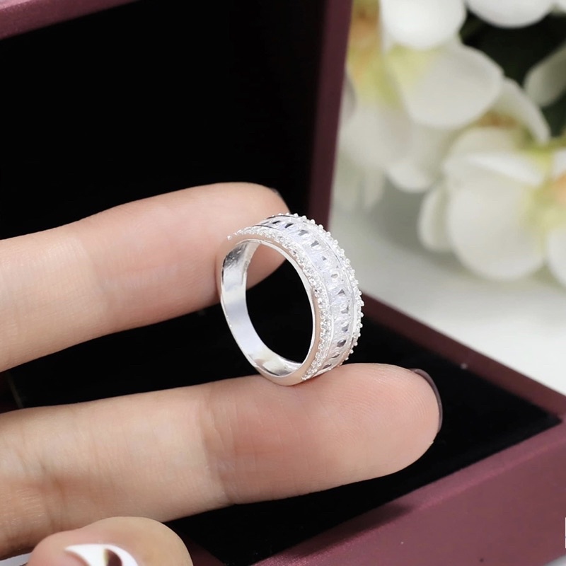 Nhẫn nữ đính đá cao cấp , dày dặn - Vàng bạc Khải Khải