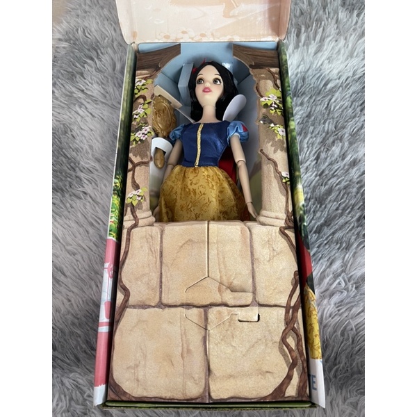 Thanh lí búp bê disney bạch tuyết chính hãng như ảnh chụp