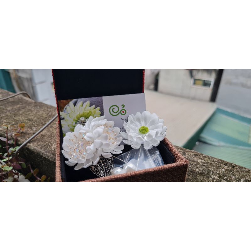 Hộp gấm đựng hoa cài áo hoặc trang sức