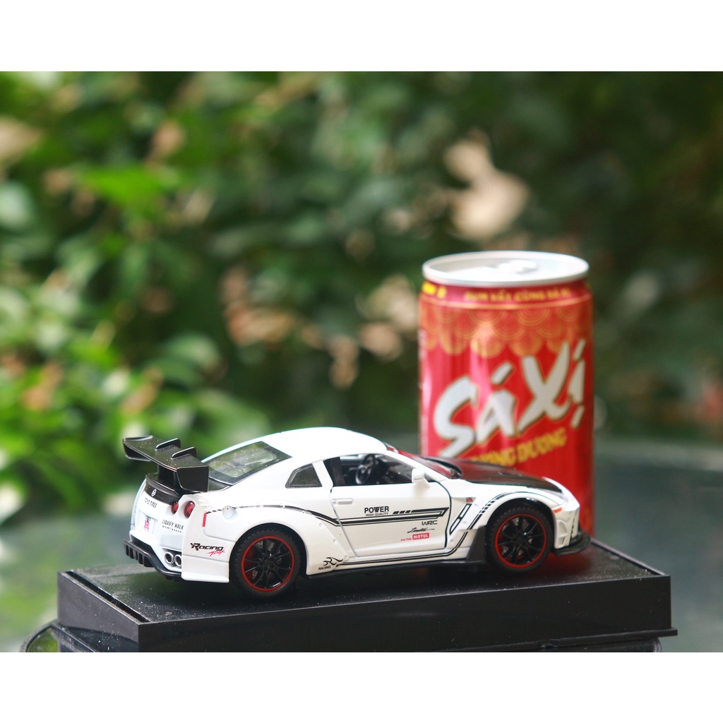 Đồ chơi Xe mô hình hợp kim Nissan GTR R35 cao cấp, tỷ lệ 1:32, quà tặng, trang trí, sưu tầm.