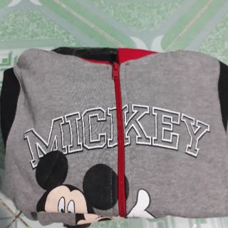 Áo khoác hình mickey cho bé
