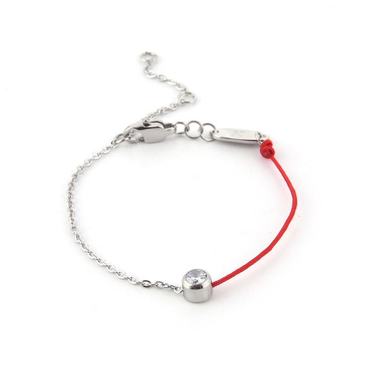 Vòng tay dây đỏ may mắn bằng thép titan đính đá kim cương cao cấp cho nữ