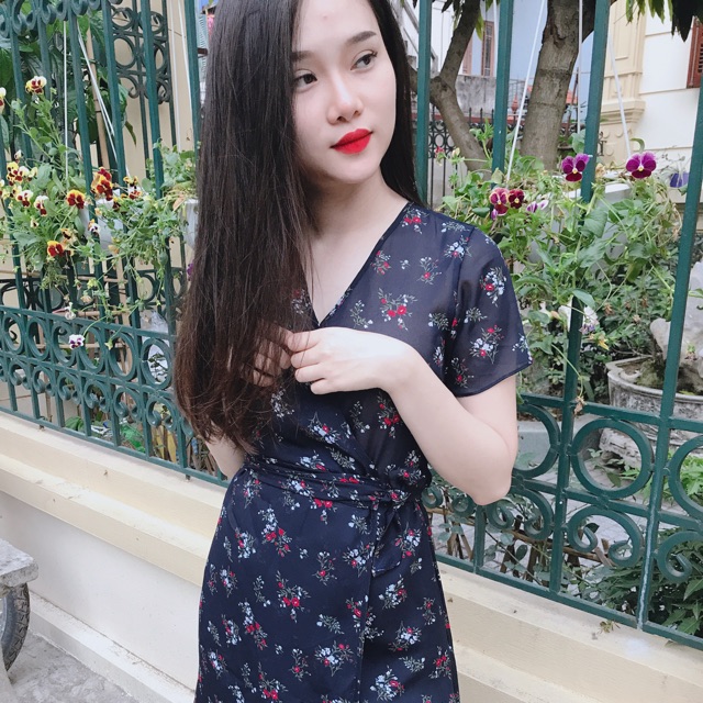 Váy hoa thắt nơ