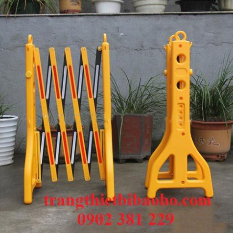 Hàng rào di động xếp gọn phản quang 96cm x 2,5m