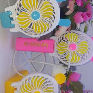 Quạt mini cầm tay chạy pin